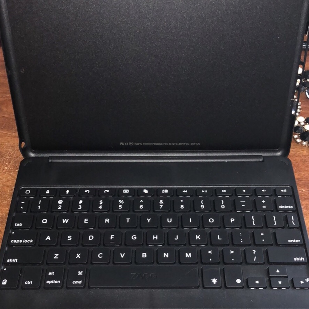 iPad Bluetooth case